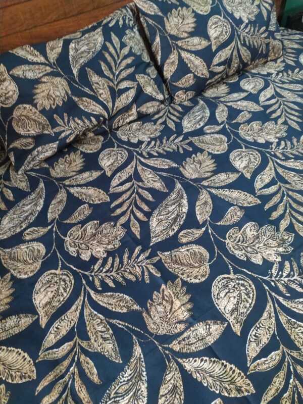 Green Gold Leaves Bedsheet - Image 2